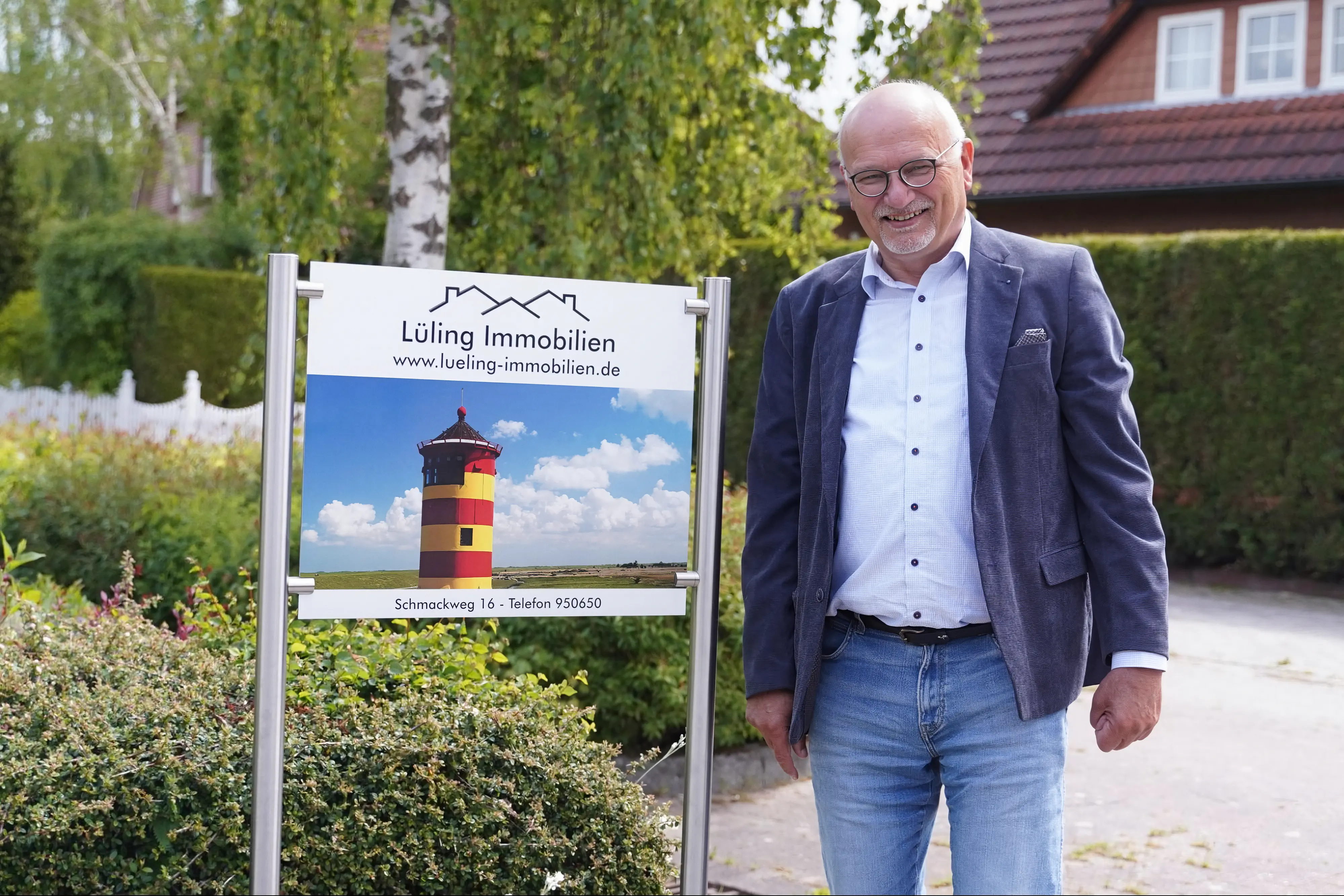 Impressum & gesetzliche Angaben zu Lüling Immobilien in Emden – Hanseatische Korrektheit.